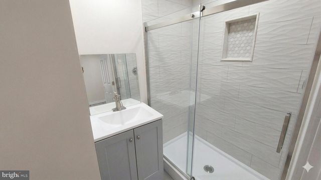 971 S TAYLOR ST, Arlington, VA 22204
