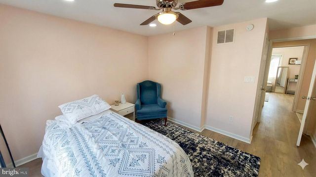 971 S TAYLOR ST, Arlington, VA 22204