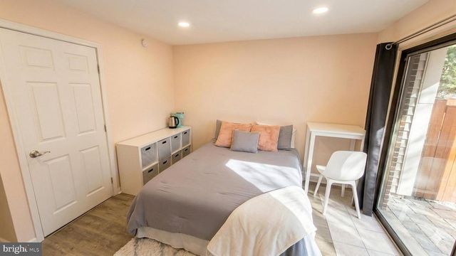 971 S TAYLOR ST, Arlington, VA 22204