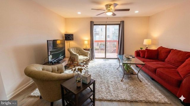 971 S TAYLOR ST, Arlington, VA 22204