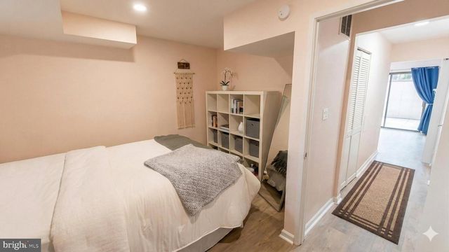 971 S TAYLOR ST, Arlington, VA 22204