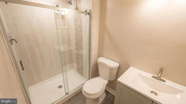 971 S TAYLOR ST, Arlington, VA 22204