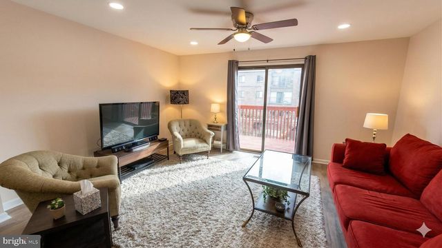 971 S TAYLOR ST, Arlington, VA 22204