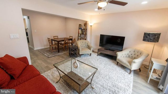 971 S TAYLOR ST, Arlington, VA 22204