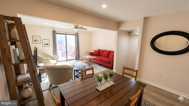 971 S TAYLOR ST, Arlington, VA 22204