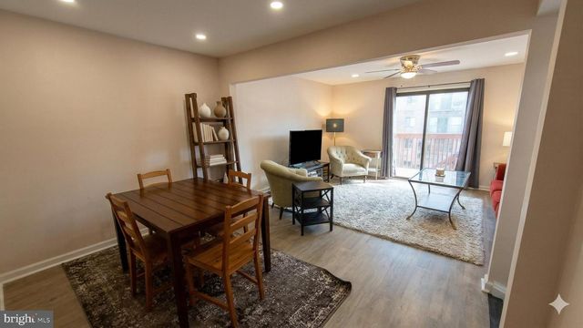 971 S TAYLOR ST, Arlington, VA 22204