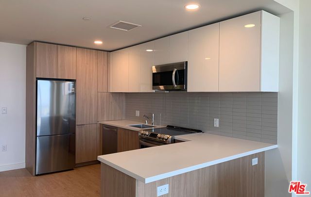 11750 Wilshire Boulevard 1707, Los Angeles, CA 90025