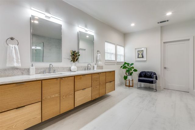 6331 Lakeshore, Dallas, TX 75214