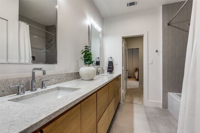 6331 Lakeshore, Dallas, TX 75214
