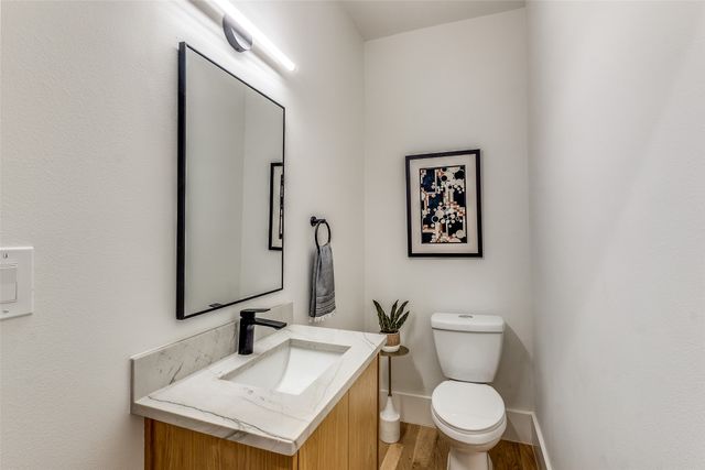 6331 Lakeshore, Dallas, TX 75214