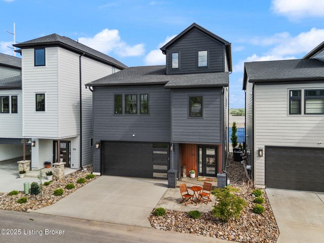 104 Howard Ln, Jeffersonville, IN 47130