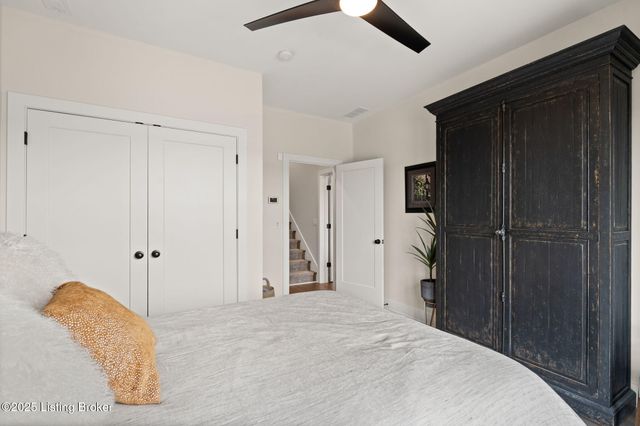 104 Howard Ln, Jeffersonville, IN 47130