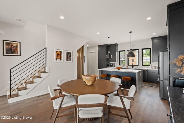 104 Howard Ln, Jeffersonville, IN 47130