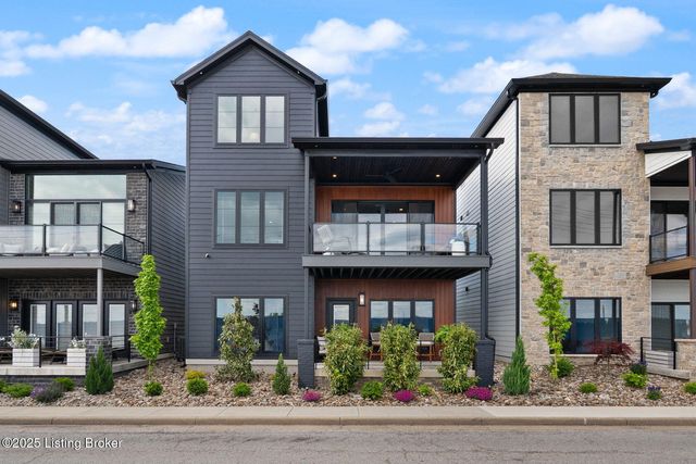 104 Howard Ln, Jeffersonville, IN 47130