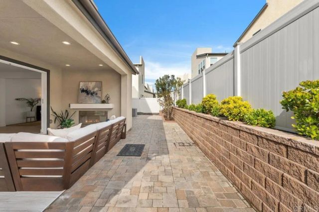 10635 Melogold Way, San Diego, CA 92126