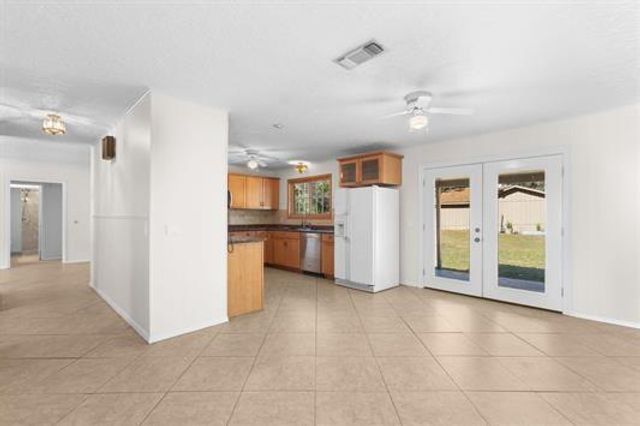 140 County Road 776, Buna, TX 77612