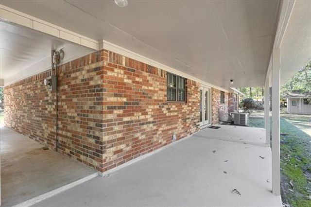 140 County Road 776, Buna, TX 77612