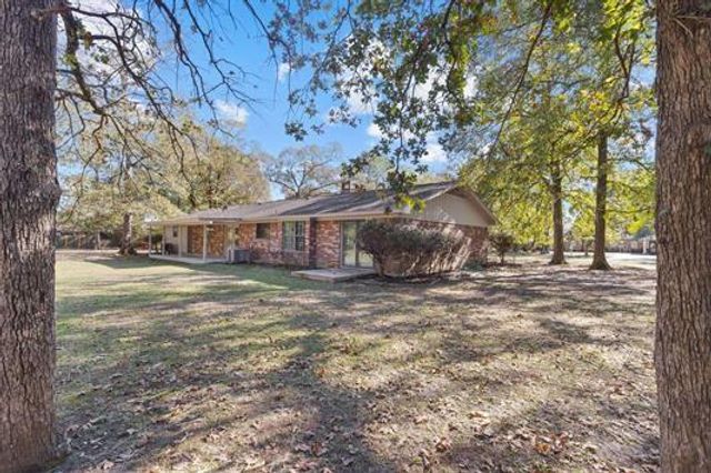 140 County Road 776, Buna, TX 77612
