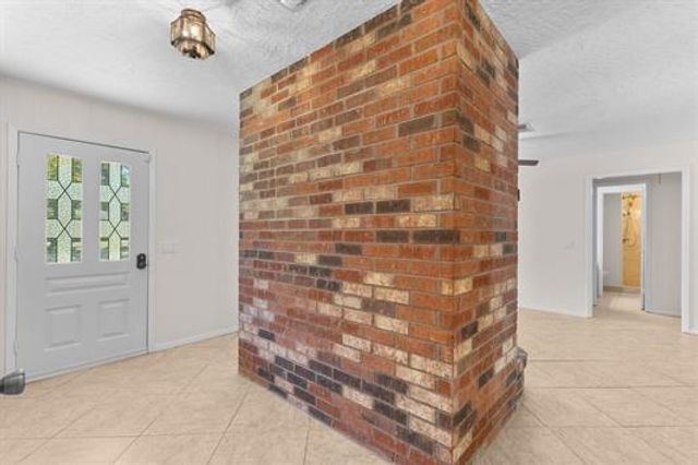 140 County Road 776, Buna, TX 77612