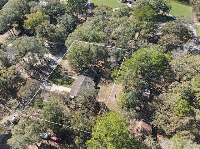 140 County Road 776, Buna, TX 77612