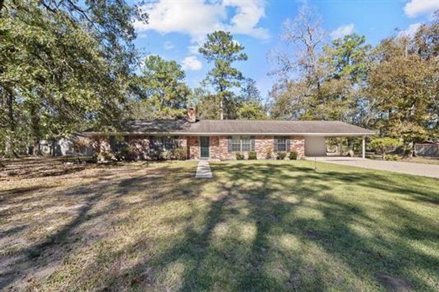 140 County Road 776, Buna, TX 77612