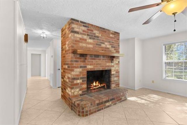 140 County Road 776, Buna, TX 77612