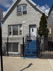 2658 W 24th Place, Chicago, IL 60608