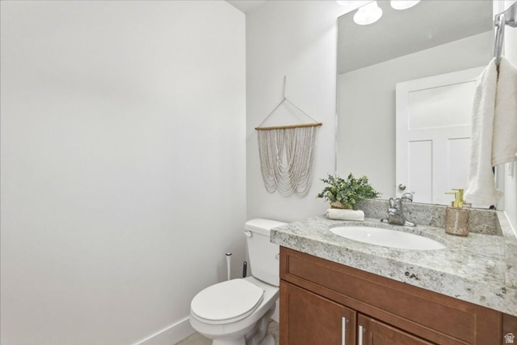 Image 11 of property listing at 1387 W PLUMROSE WAY, Taylorsville, UT 84123