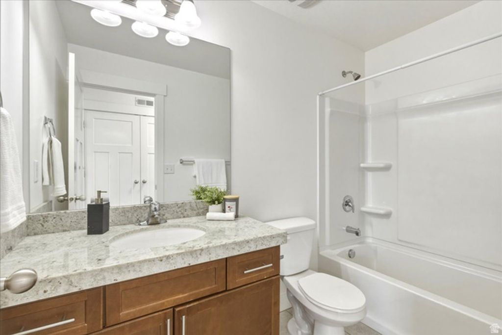 Image 19 of property listing at 1387 W PLUMROSE WAY, Taylorsville, UT 84123