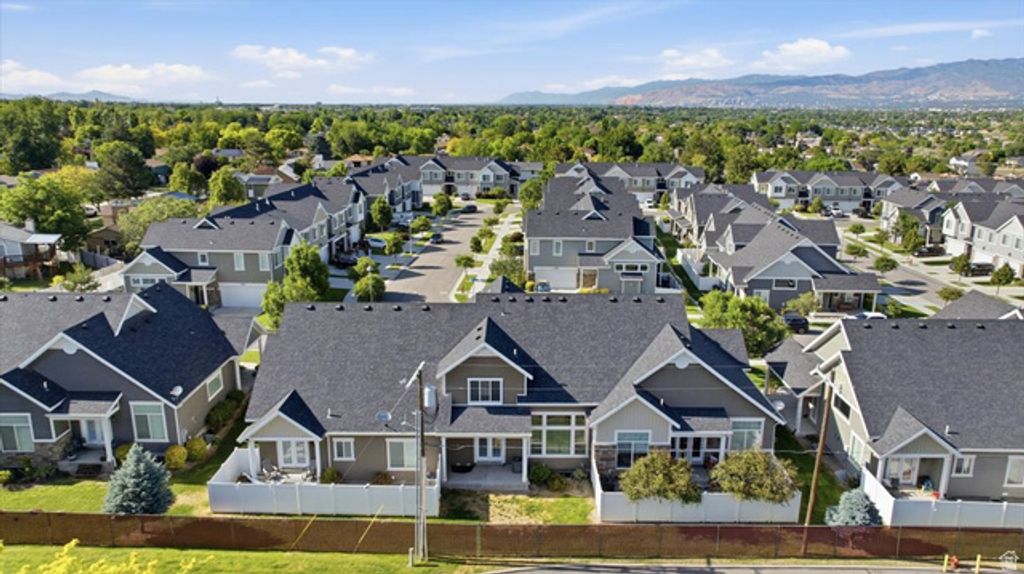 Image 24 of property listing at 1387 W PLUMROSE WAY, Taylorsville, UT 84123