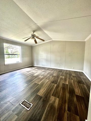 2309 A Young Road, Perry, FL 32347