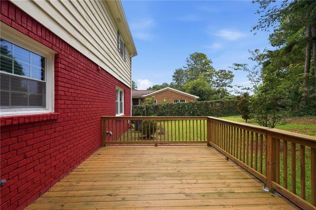 1604 Drayton Woods Drive, Tucker, GA 30084