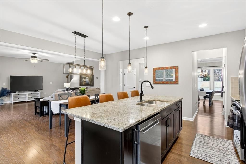 Image 16 of property listing at 4130 Birch Springs Court, Cumming, GA 30028