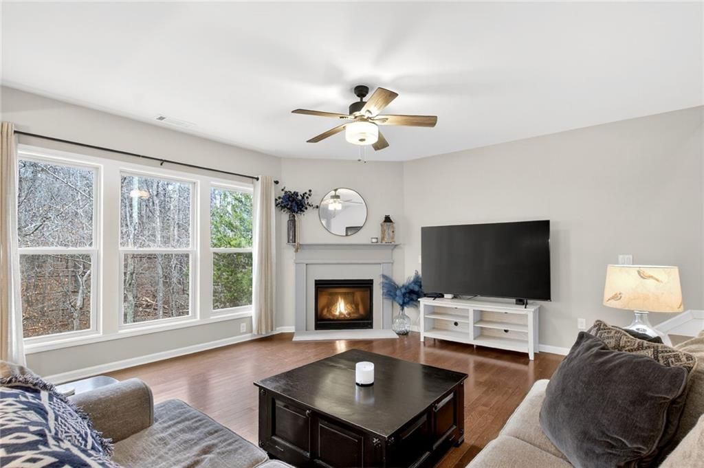 Image 18 of property listing at 4130 Birch Springs Court, Cumming, GA 30028