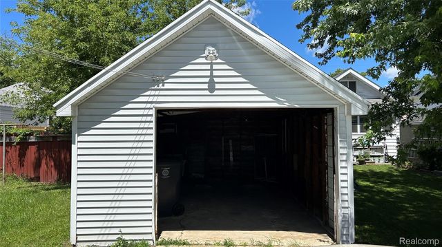 2202 Brown Street, Flint, MI 48503