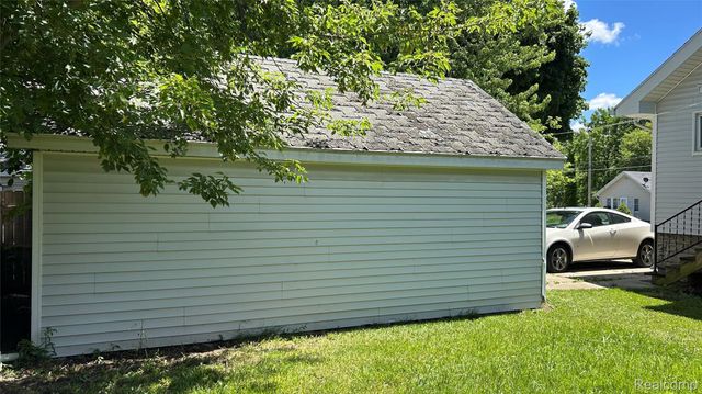 2202 Brown Street, Flint, MI 48503