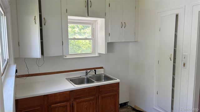 2202 Brown Street, Flint, MI 48503