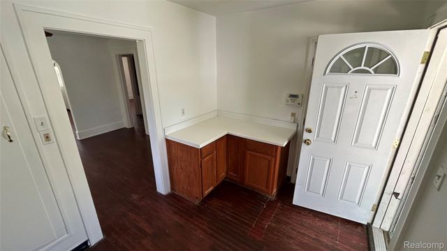 2202 Brown Street, Flint, MI 48503