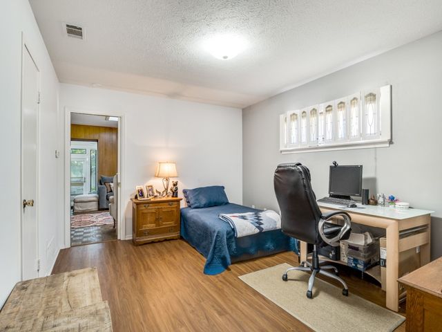 7415-7417 Walling Lane, Dallas, TX 75231