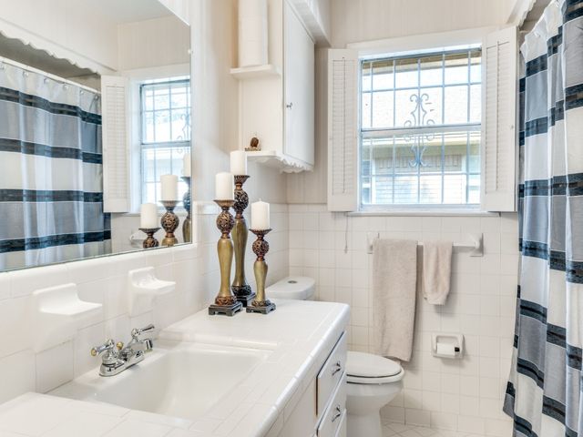 7415-7417 Walling Lane, Dallas, TX 75231