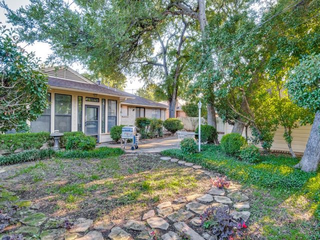 7415-7417 Walling Lane, Dallas, TX 75231