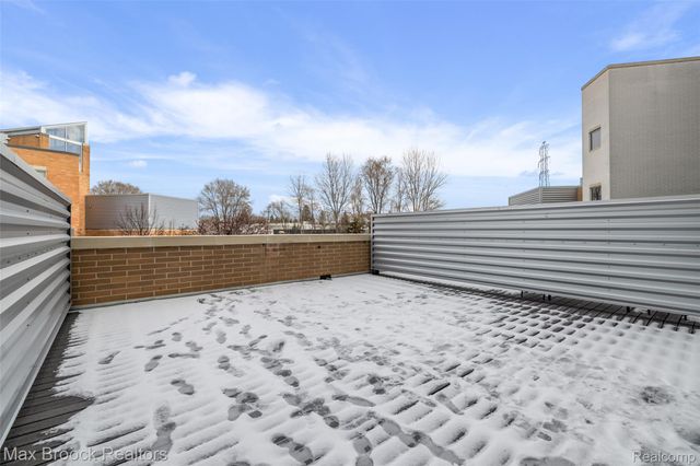 333 E Parent Avenue 22, Royal Oak, MI 48067