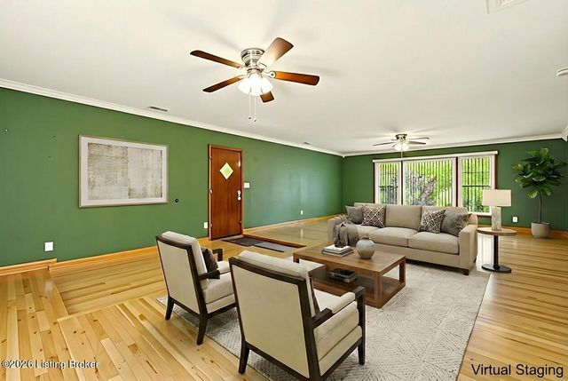 200 Castlerock Dr, Shepherdsville, KY 40165