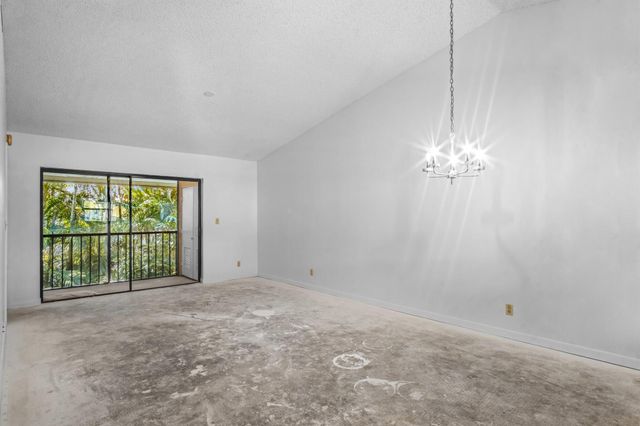 22076 Palms Way 203, Boca Raton, FL 33433