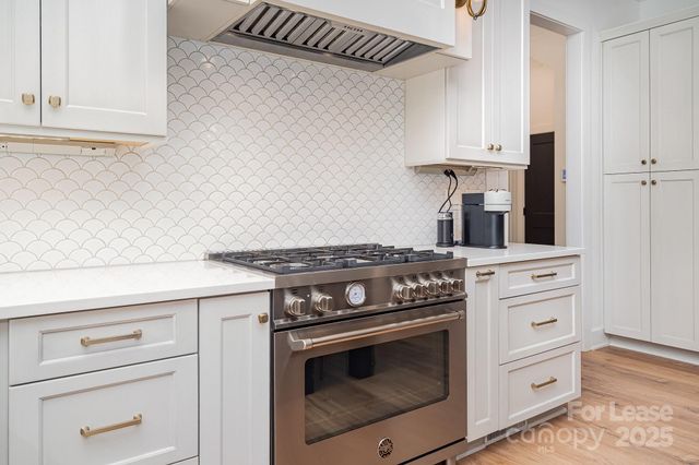 5552 Holyoke Lane, Charlotte, NC 28226