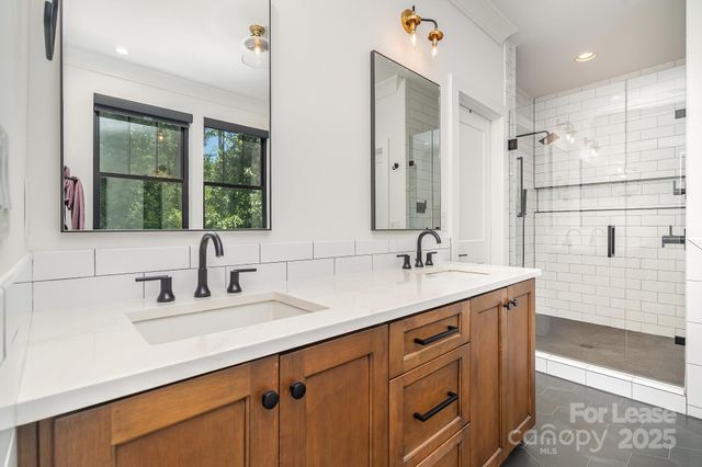 5552 Holyoke Lane, Charlotte, NC 28226