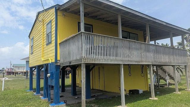 314 Oyster Street, Surfside Beach, TX 77541