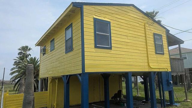 314 Oyster Street, Surfside Beach, TX 77541