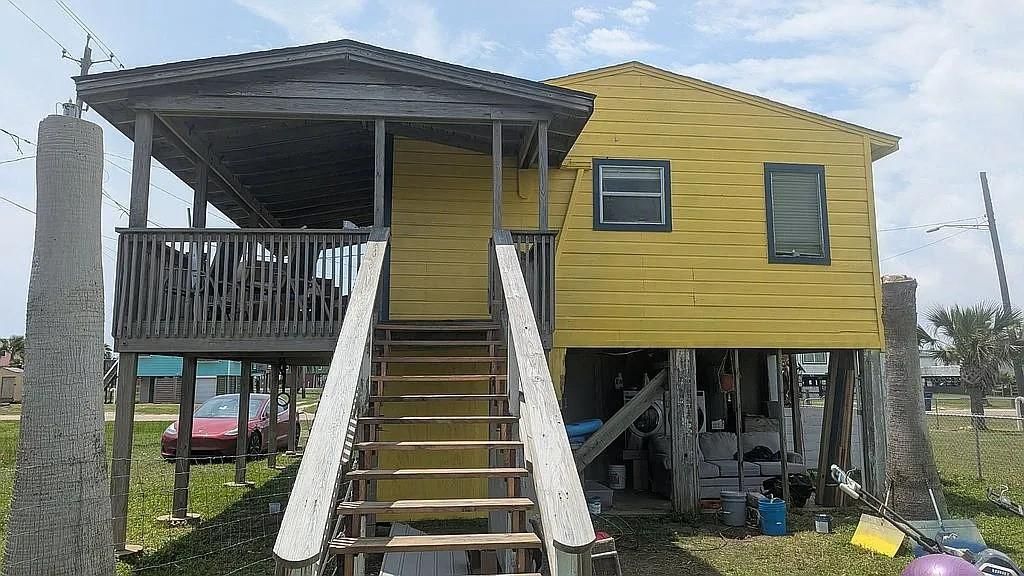 314 Oyster Street, Surfside Beach, TX 77541