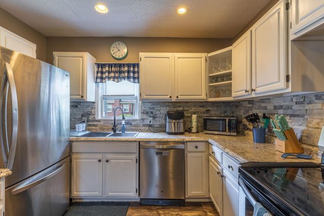 135 S 31st Street, Newark, OH 43055